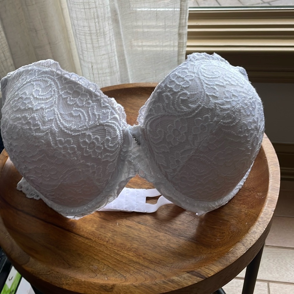 Smart and Sexy brand new Bra 42 C